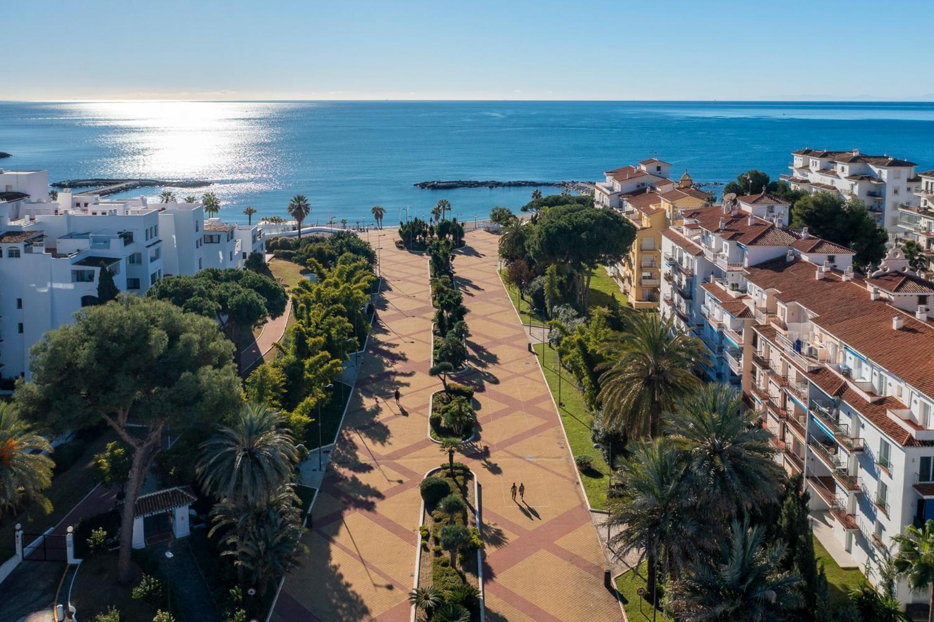 Vista Mar Y Piscina En Puerto Banus * Marbella