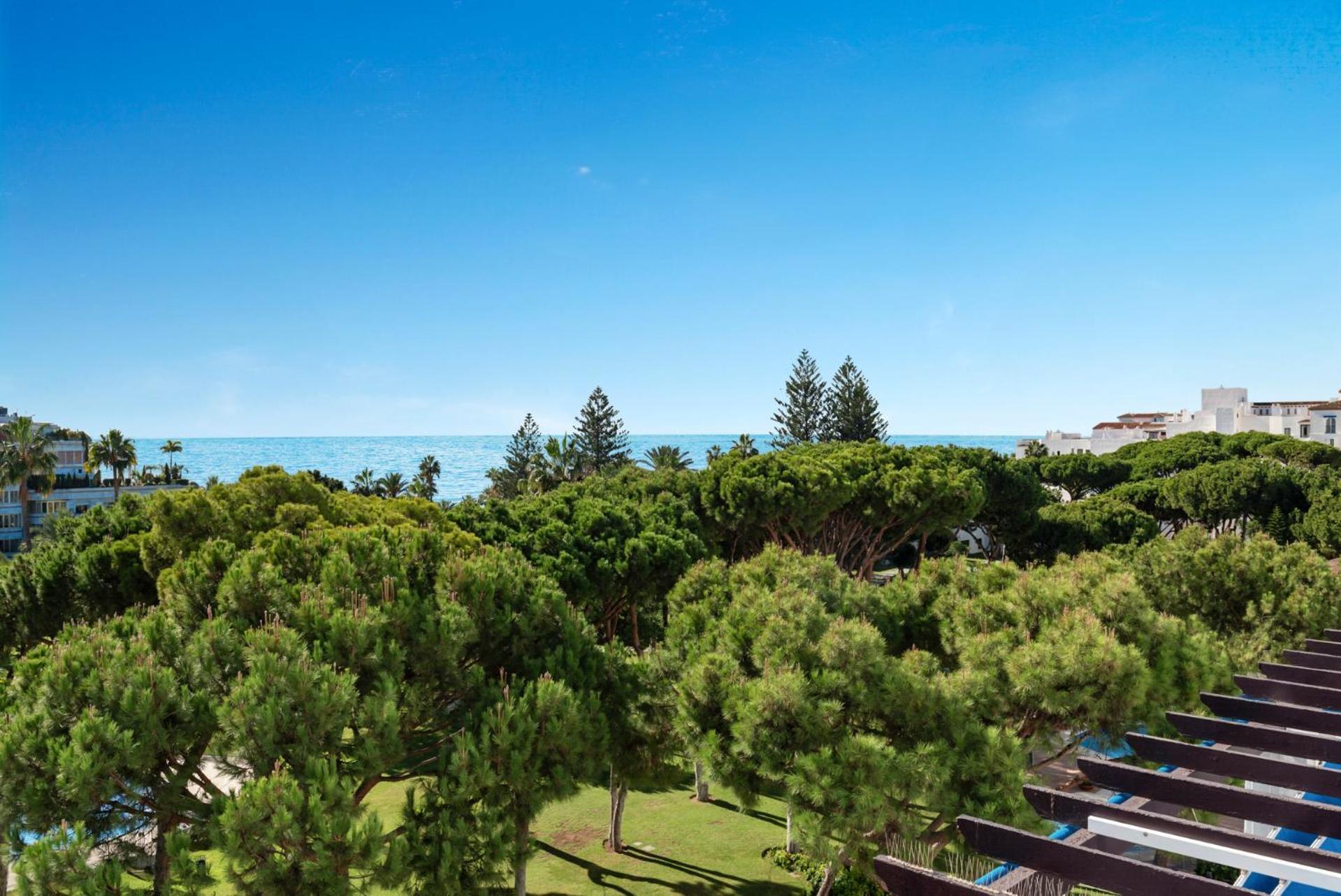 Vista Mar Y Piscina En Puerto Banus Apartment Marbella